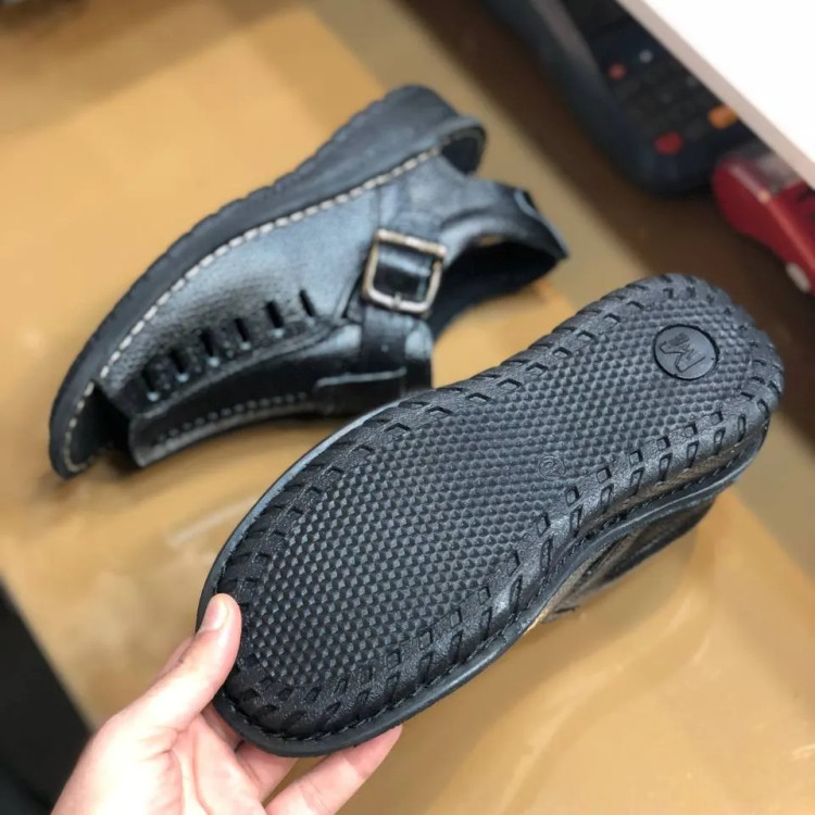 صندل مردانه چرم مدل یاقوت مشکی(498)