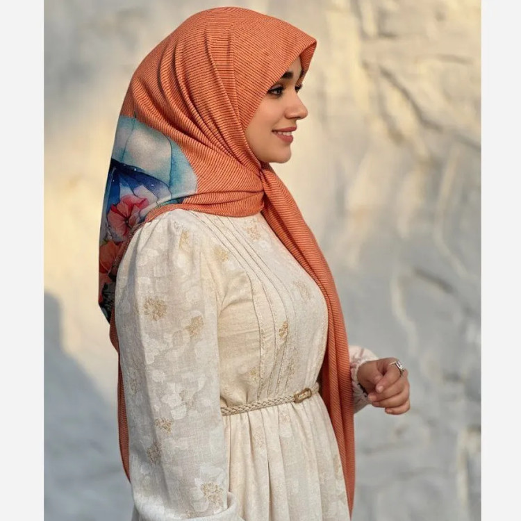 روسری نخی قواره بزرگ طرح چتر و گل نارنجی زنانه | شیک و خاص