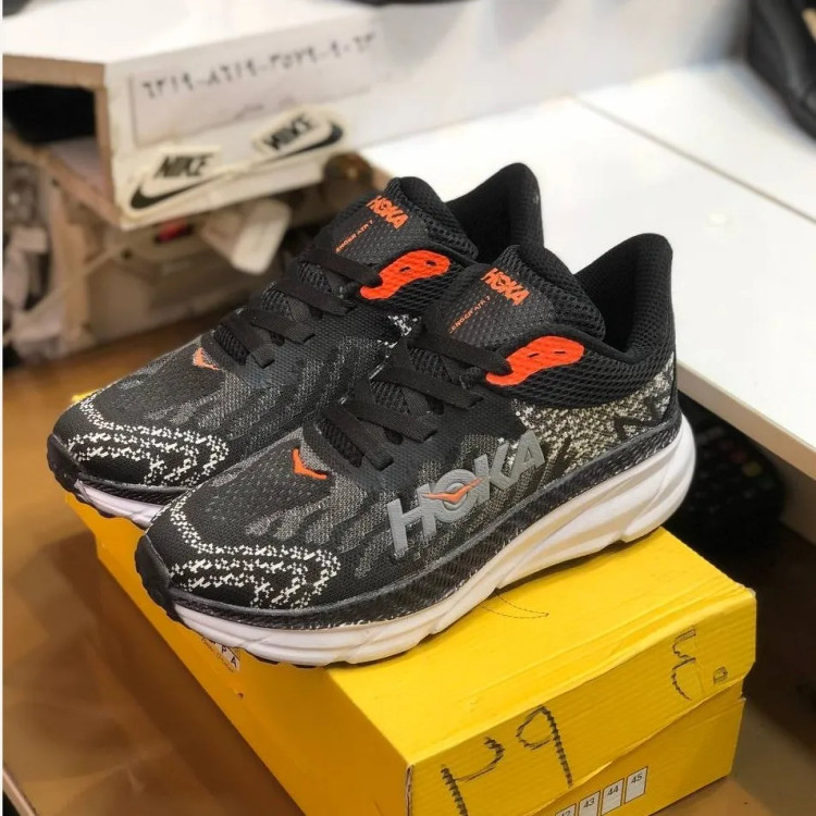 کفش هوکا مردانه زیره الترا رنگ مشکی