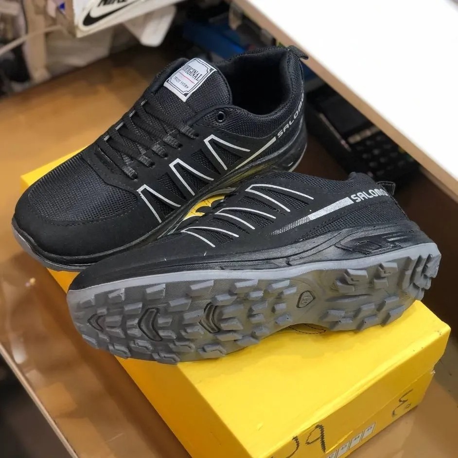 کتونی اسپرت مشکی مردانه و زنانه، کفش پیاده روی و روزمره مقاوم