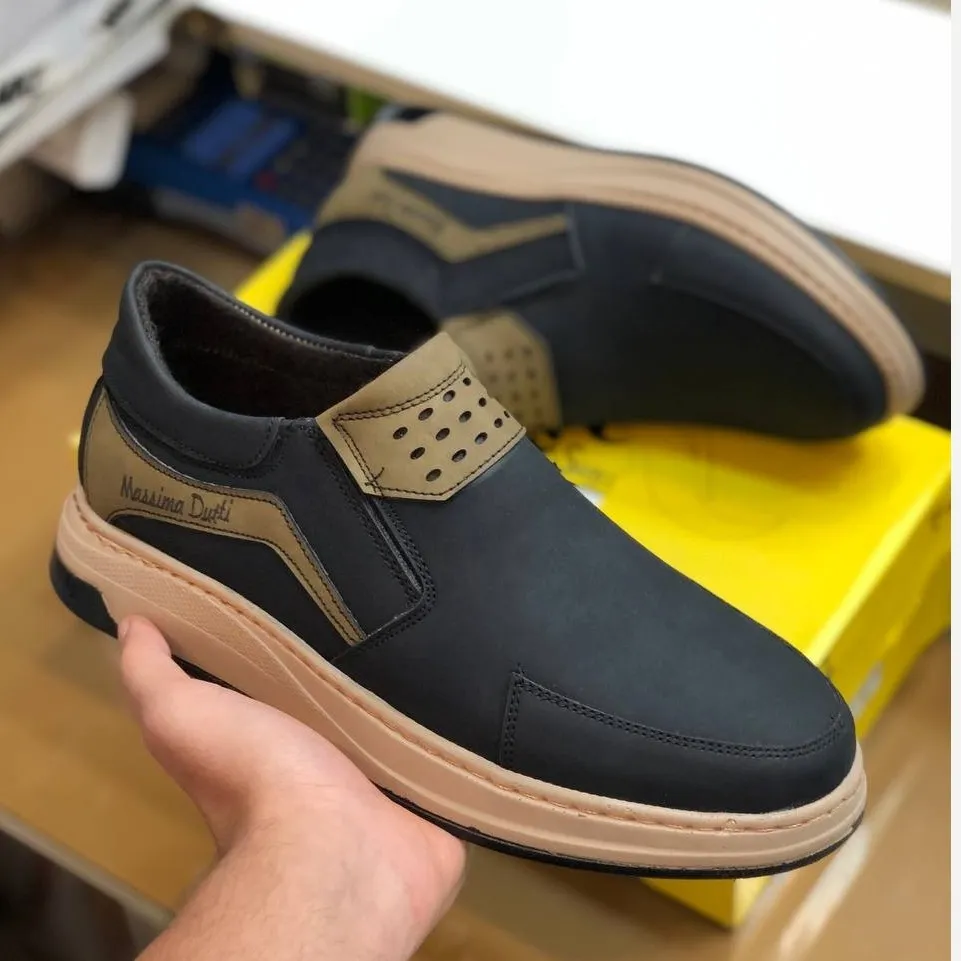 کفش راحتی مردانه چرم مشکی نسکافهای بدون بند مدل دارکوب