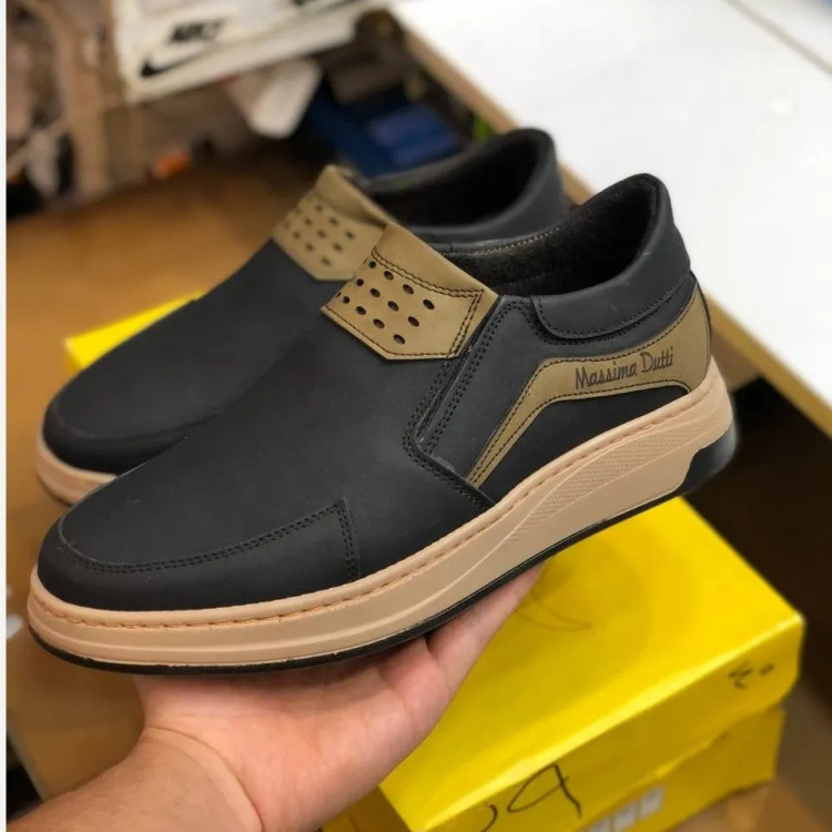 کفش راحتی مردانه چرم مشکی نسکافهای بدون بند مدل دارکوب