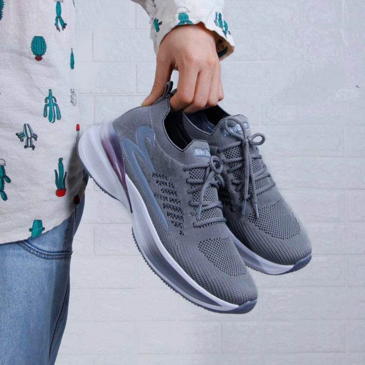 کفش ورزشی مردانه طوسی سبک و راحت مناسب پیاده روی و باشگاه