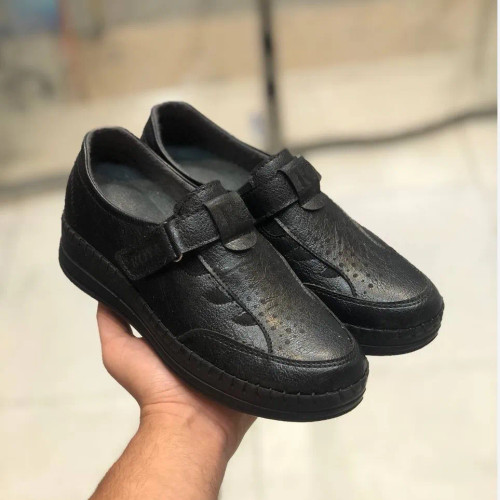 کفش طبی زنانه چسبی چرم صنعتی زیره پیو راحت و بادوام