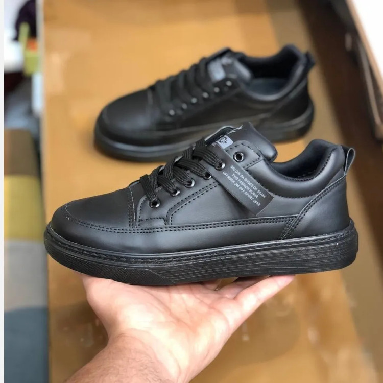 کفش اسپرت مردانه چرم صنعتی زیره پیو سبک ضد آب سایز 37 تا 41