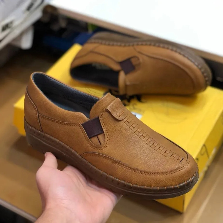 کفش چرم طبی زنانه مدل ساناز رنگ عسلی