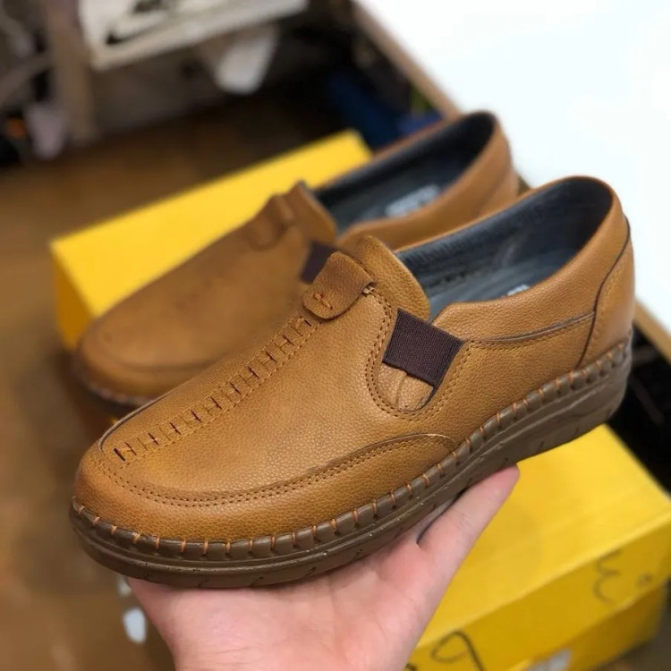 کفش چرم طبی زنانه مدل ساناز رنگ عسلی