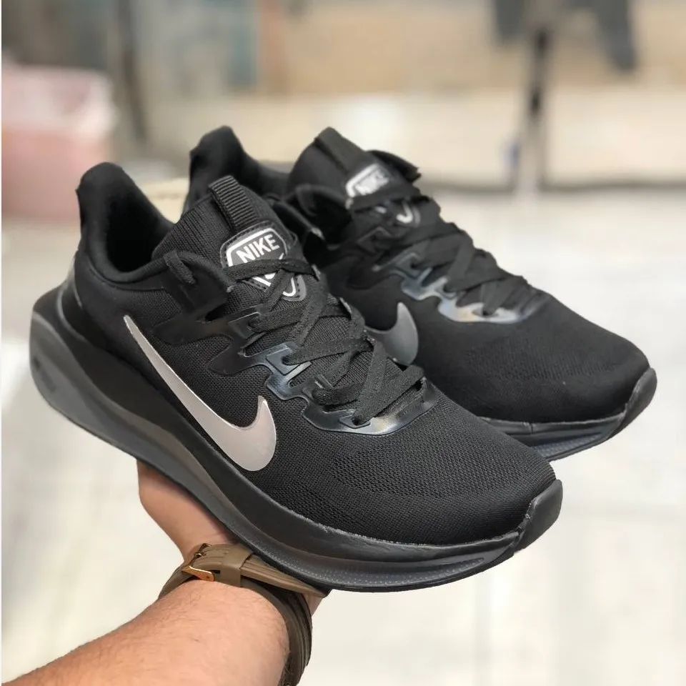 کفش ورزشی مردانه نایک مدل رانینگ سبک و راحت مناسب باشگاه و دویدن