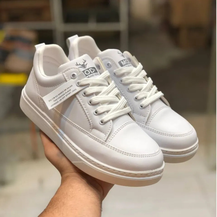 کفش سفید زنانه چرم صنعتی زیره پیو سبک و راحت مناسب استایل روزمره