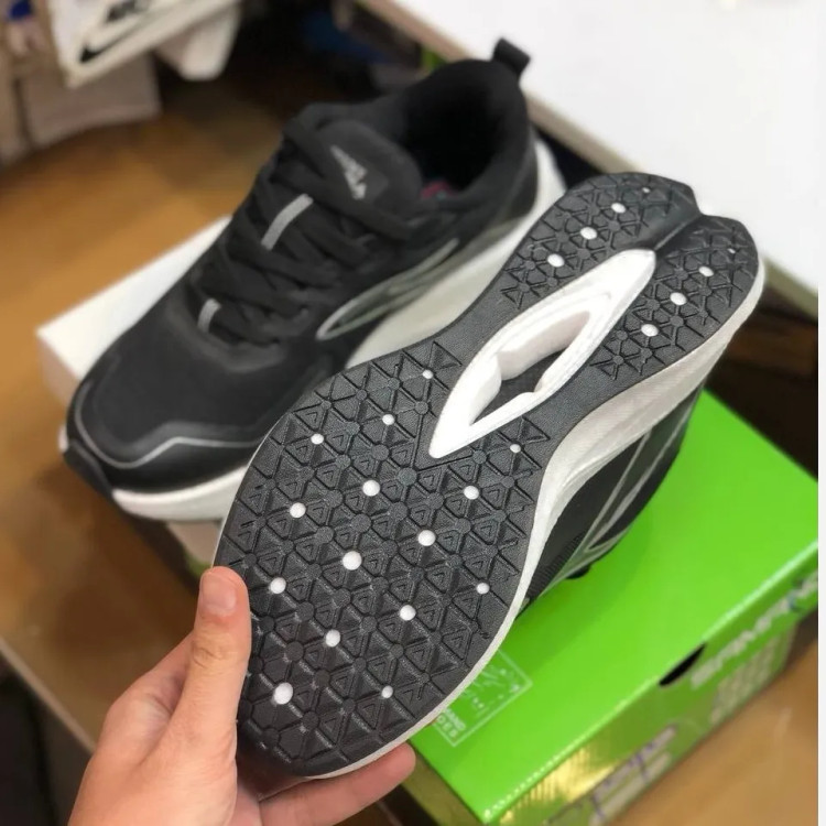 کتونی ورزشی مردانه بروکس مدل Cascadia مناسب دویدن و باشگاه با زیره پیو و کربن دار