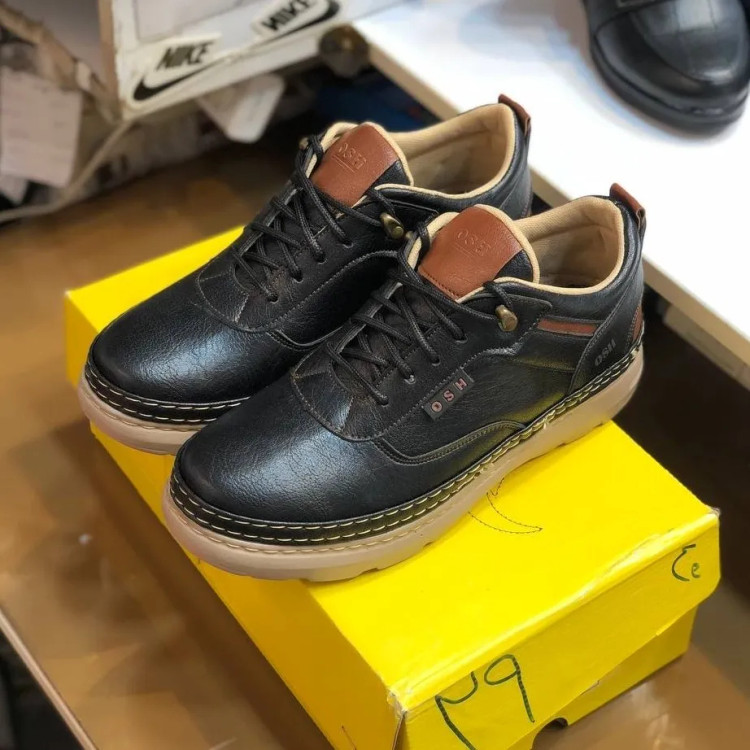 کفش مردانه چرم صنعتی مشکی شیک و راحت مدل روز | مناسب استفاده روزمره و نیمه رسمی