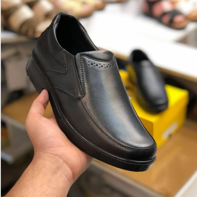 کفش راحتی مردانه چرم طبیعی مشکی شیک و طبی زیره پیو سبک و بادوام