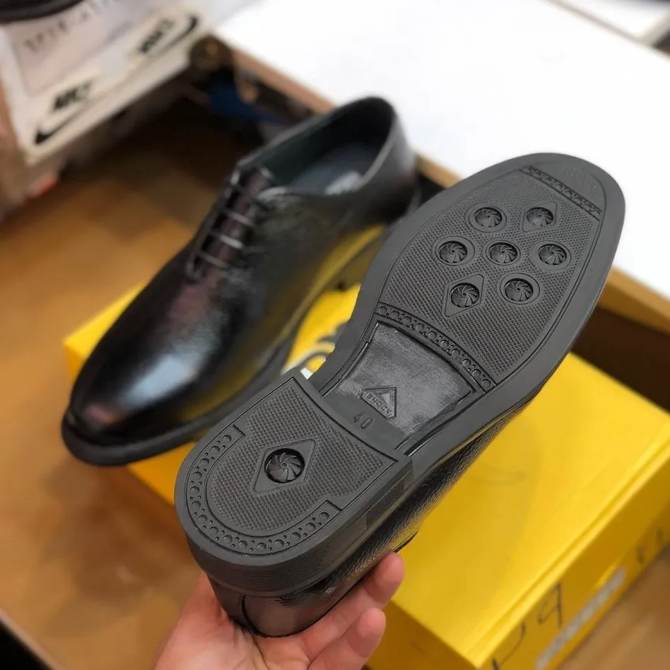 کفش مردانه چرم طبیعی مشکی رسمی و اداری شیک کد 123