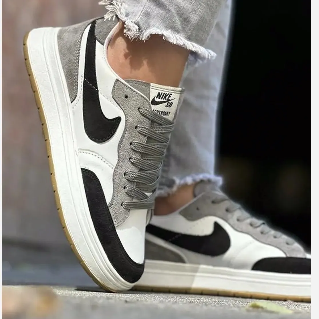 کفش نایک SB مردانه رنگ طوسی سفید