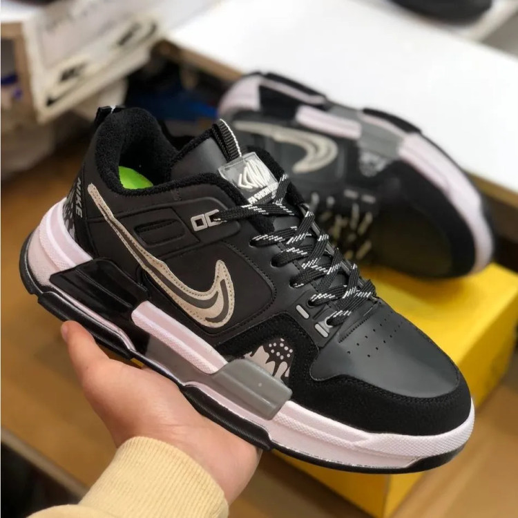 کتونی اسپرت مشکی مردانه و زنانه، کفش ورزشی و روزمره، زیره پیو، چرم صنعتی، راحت و شیک