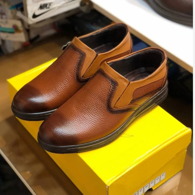 کفش چرم طبیعی مردانه قهوهای شیک و راحت روزمره سبک و بادوام