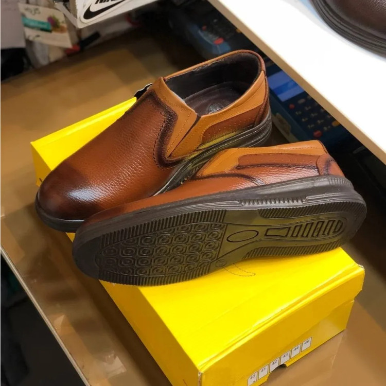 کفش چرم طبیعی مردانه قهوهای شیک و راحت روزمره سبک و بادوام