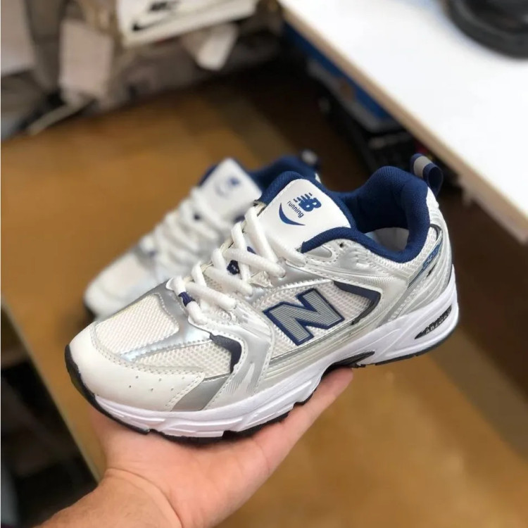 کفش ورزشی مردانه نیو بالانس 530 سفید مشکی سبک و راحت مناسب باشگاه و پیاده روی