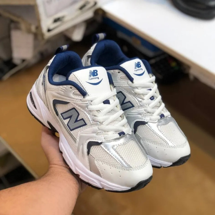 کفش ورزشی مردانه نیو بالانس 530 سفید مشکی سبک و راحت مناسب باشگاه و پیاده روی