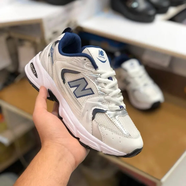 کفش ورزشی مردانه نیو بالانس 530 سفید مشکی سبک و راحت مناسب باشگاه و پیاده روی