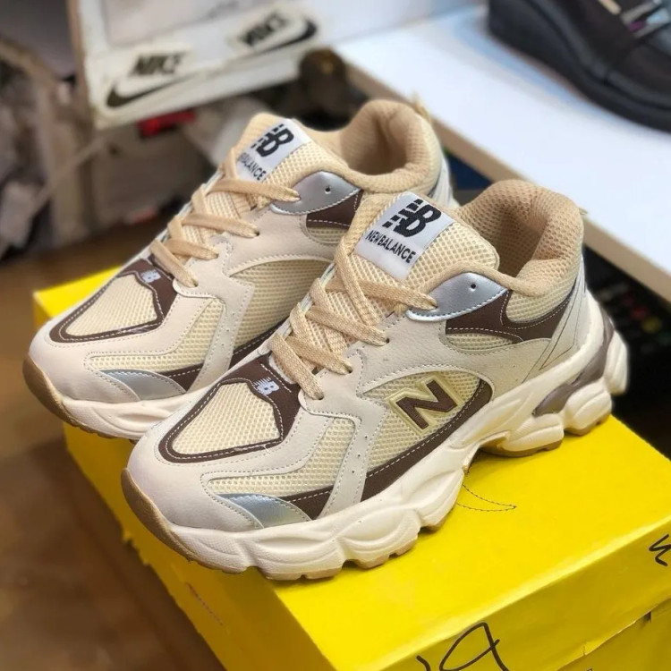 کفش زنانه نیو بالانس 9040 کرم پیاده روی و روزمره سبک و راحت