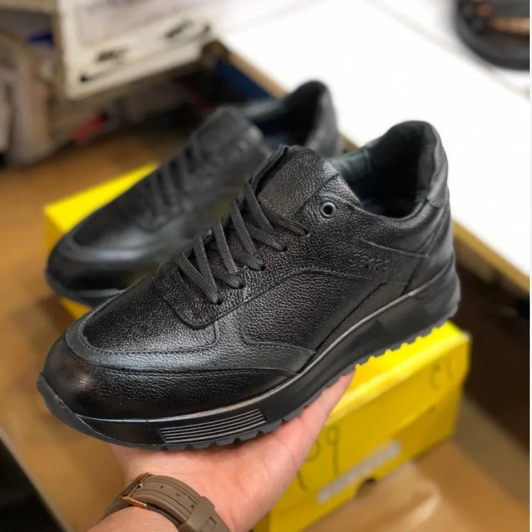 کفش مردانه چرم طبیعی مدل کلاسیک راحت و بادوام روزمره و اداری