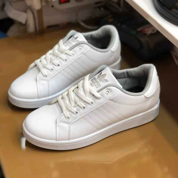 ونس سفید مردانه چرم صنعتی زیره پیو راحت و سبک کد 367