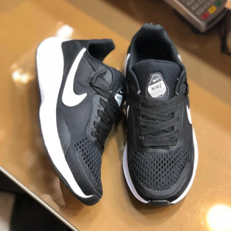 کفش اسپرت مردانه نایک مشکی سفید سبک و راحت زیره پیو طبی قابل شستشو