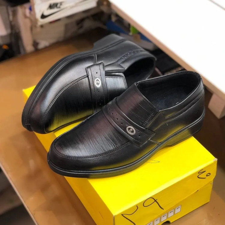 کفش مردانه چرم مصنوعی اداری و روزمره راحت و بادوام