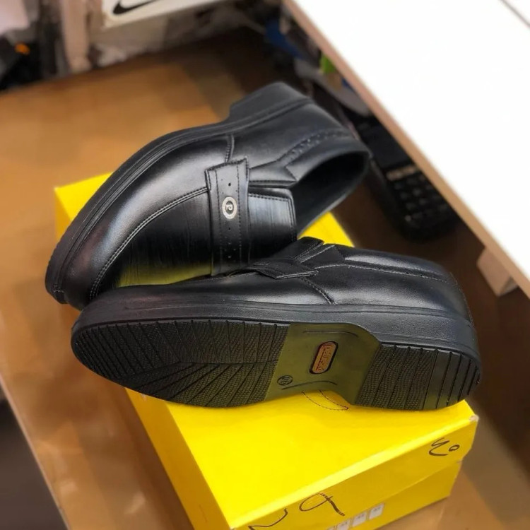 کفش مردانه چرم مصنوعی اداری و روزمره راحت و بادوام