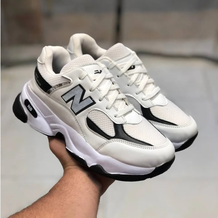 کتونی زنانه و مردانه راحتی اسپرت سفید مشکی زیره پیو سبک و نرم