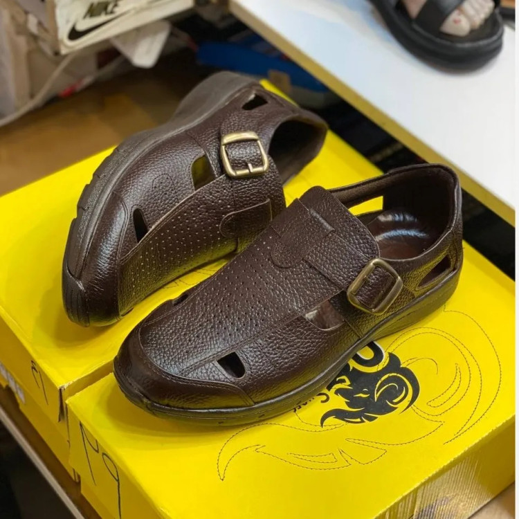 کفش مردانه چرم طبیعی بند سگکی پیاده روی و روزمره راحت شیک بادوام