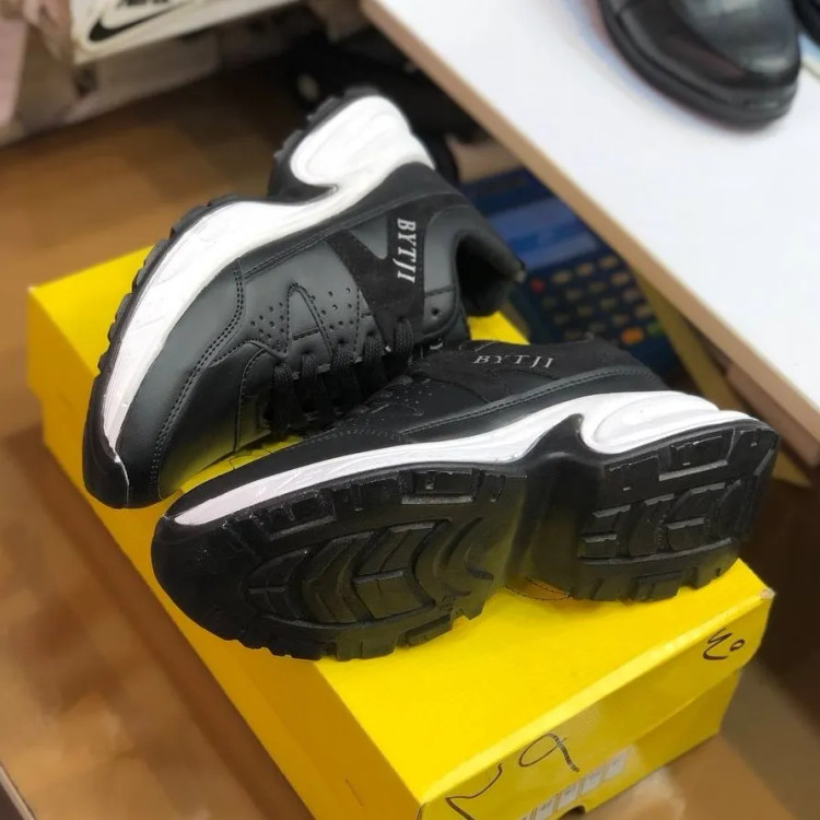 کفش اسپرت مشکی زنانه و مردانه، کفش ورزشی پیاده روی و باشگاه، زیره پیو تزریقی، سبک و راحت