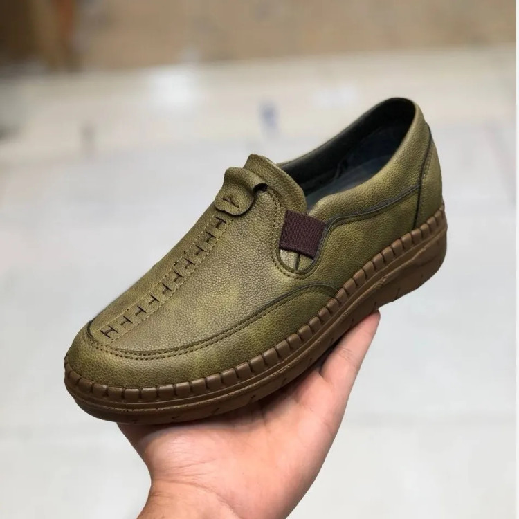 کفش چرم طبی زنانه مدل ساناز رنگ زیتونی