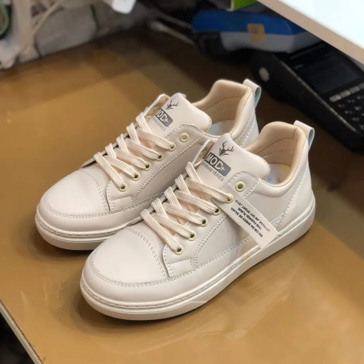 کفش زنانه چرم صنعتی ضد آب سبک و راحت زیره پیو دور دوخت طبی سایز 37 تا 41