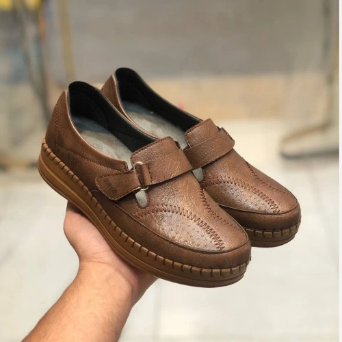 کفش طبی زنانه چسبی چرم صنعتی زیره پیو راحت و بادوام مناسب کمردرد و زانودرد