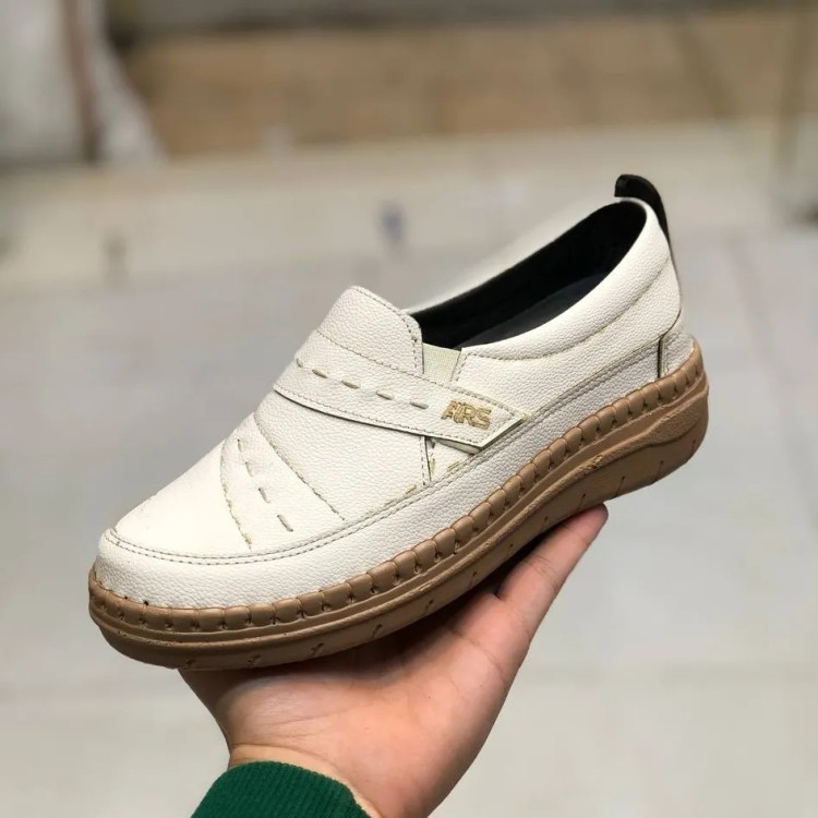 کفش چرم طبی زنانه مدل مونا سفید