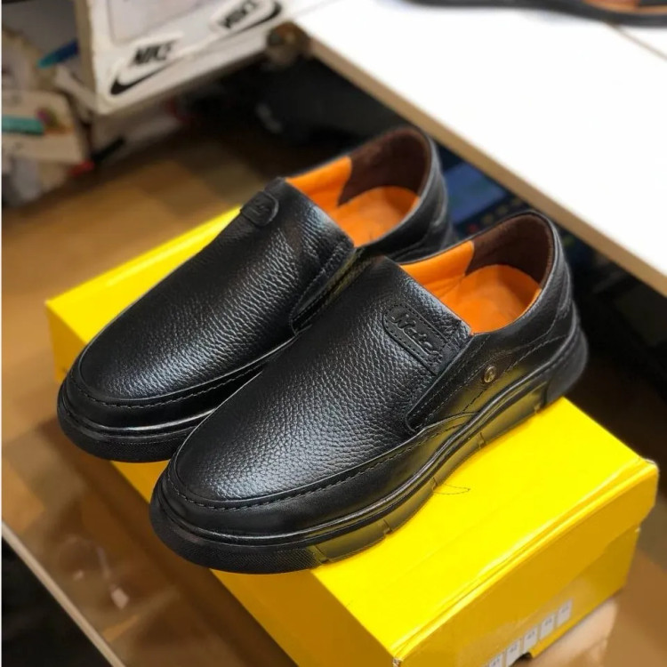 کفش چرم طبیعی مردانه مشکی شیک و راحت مدل میشل زیره پیو طبی بادوام