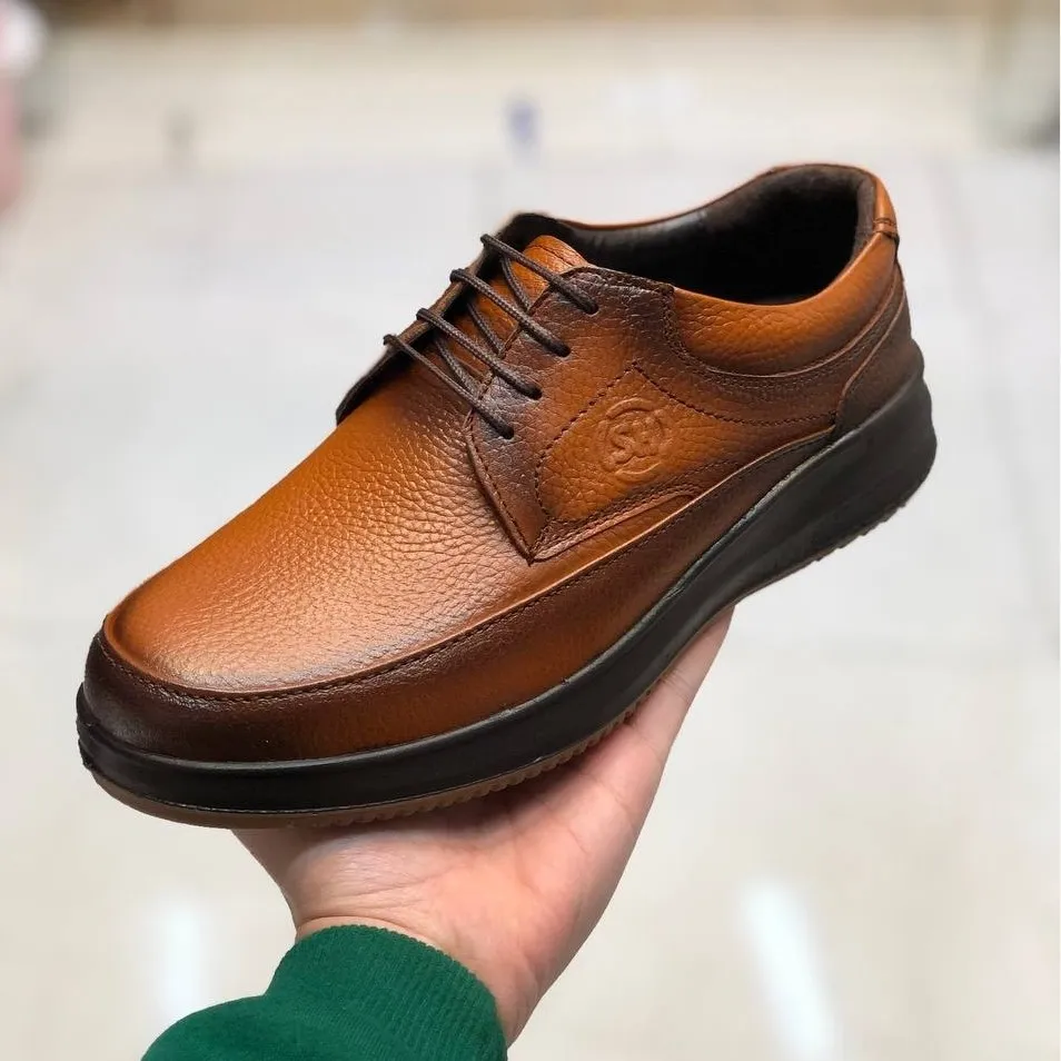 کفش مردانه چرم طبیعی شامی بندی عسلی راحت و اداری مناسب پنجه پهن