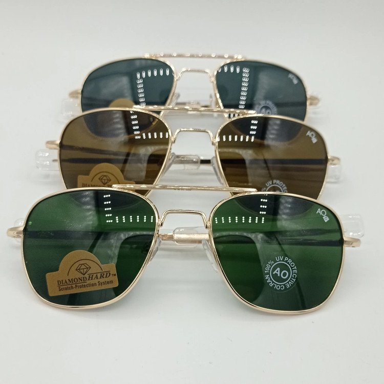 عینک آفتابی خلبانی AO سایز 54 شیشه سنگ فرم طلایی ao امریکن اپتیکال Ao