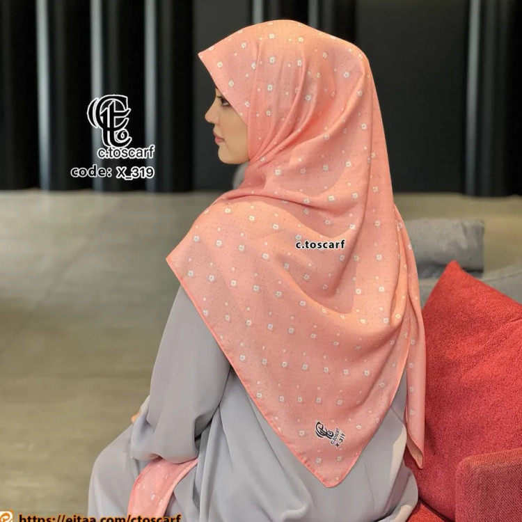 روسری نخی قواره بزرگ طرح شکوفه ریز بهاری 140 سانتی متری