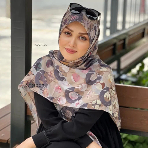 روسری نخی زنانه طرح رِسپینا سیتو قواره بزرگ 140 سانتیمتر