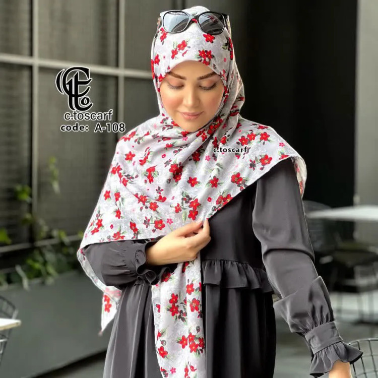 روسری نخی قواره بزرگ طرح گل سرخ زمینه طوسی 140 سانتی متر