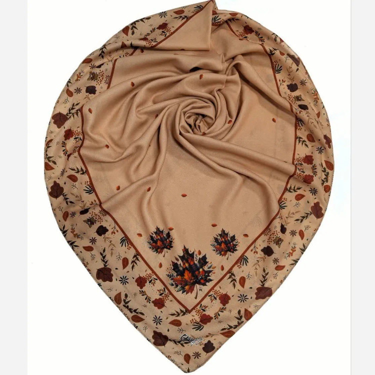 روسری نخی طرح پانیذ حاشیه دار نسکافه ای زنانه کد 123