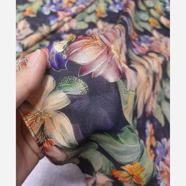 روسری نخی طرح دلسا سایز 140 چهار فصل زنانه