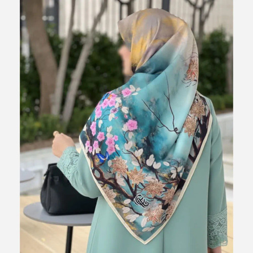 روسری نخی طرح گیتی قواره بزرگ 140 سانتیمتر | شال و روسری زنانه شیک