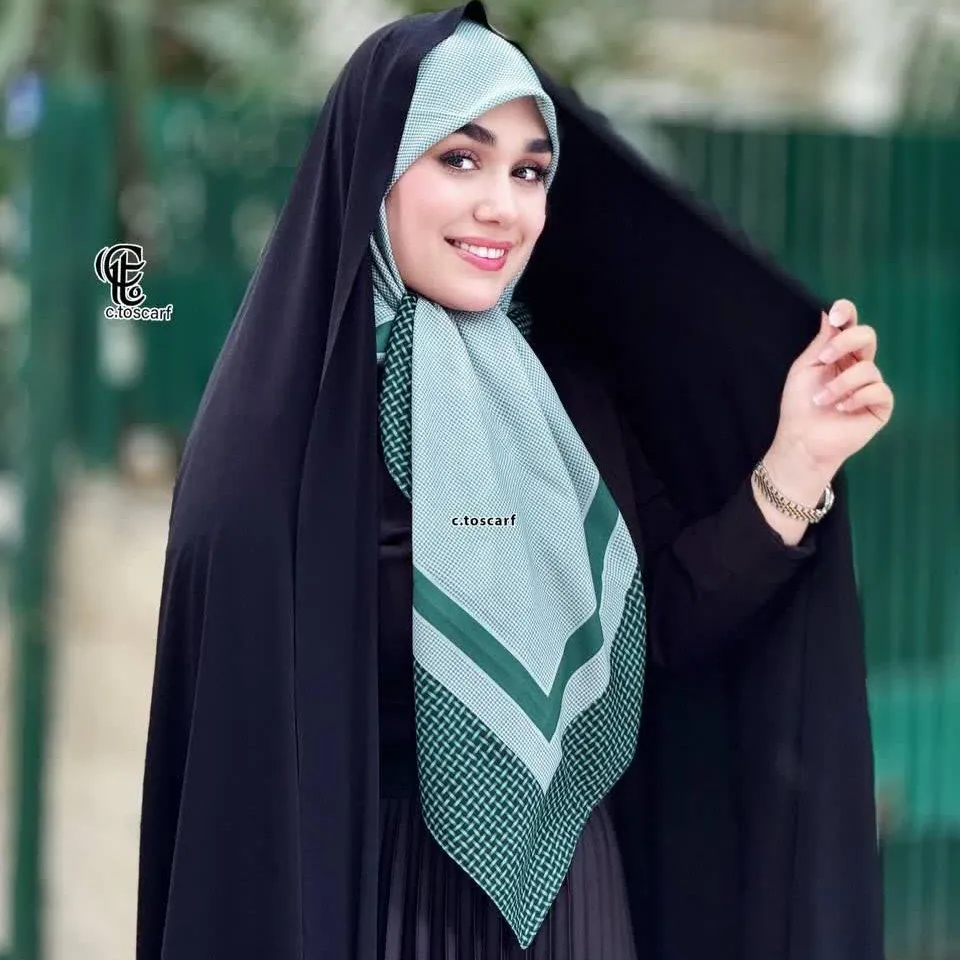 شال و روسری طرح کاملیا نخی کاستوم سیتو سایز 110 کرم قهوه ای و سبز