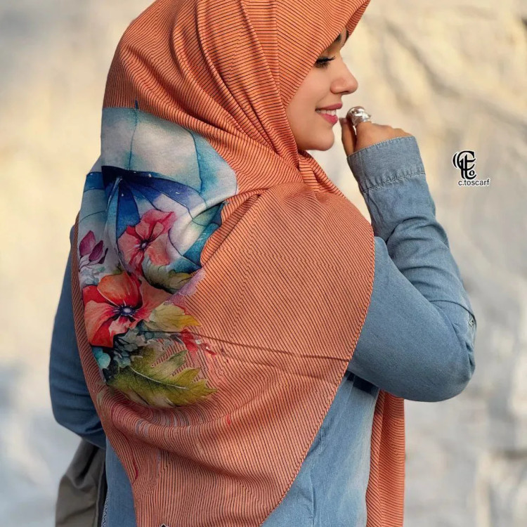 روسری نخی قواره بزرگ طرح چتر و گل نارنجی | شیک و خاص