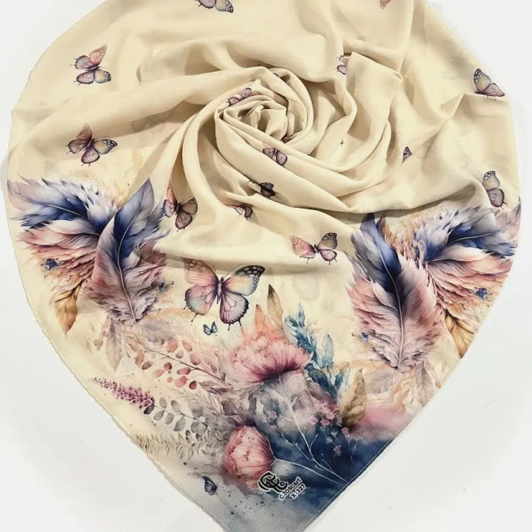 روسری طرح پردیس با طرح پروانه و پر، جنس نخ کاستوم، سایز متوسط