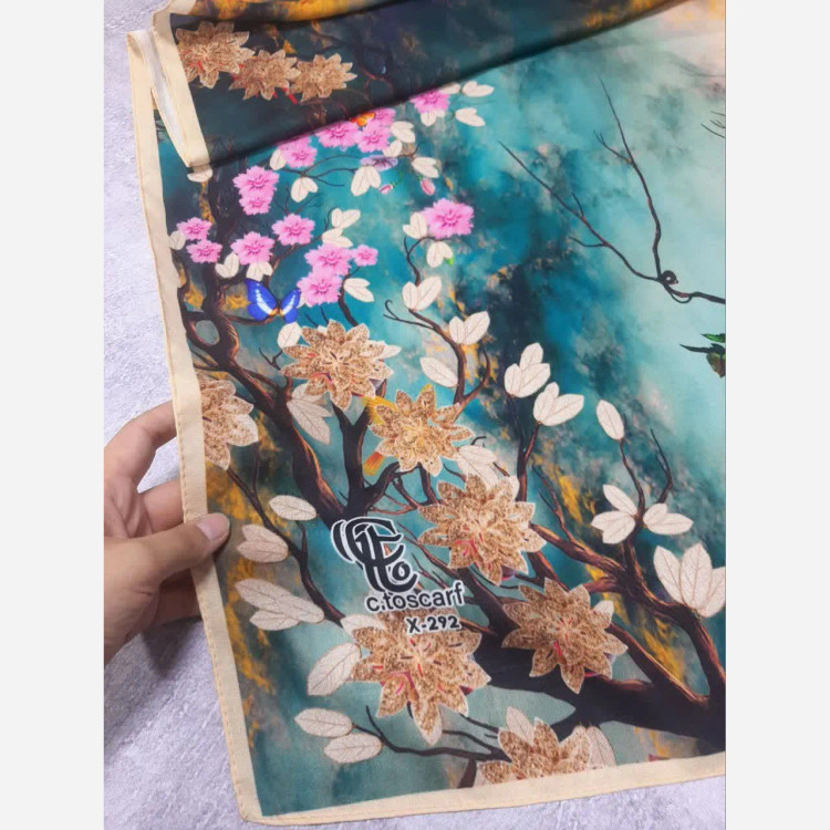 روسری نخی طرح گیتی قواره بزرگ 140 سانتیمتر | شال و روسری زنانه شیک